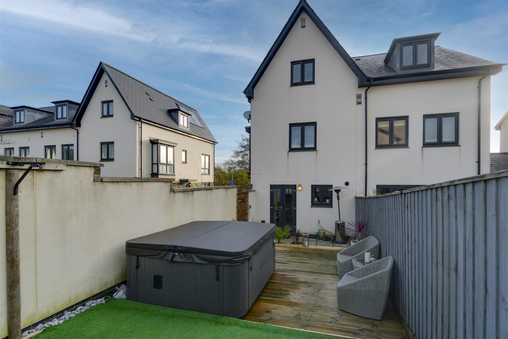 Airborne Drive, Derriford, Plymouth DC Lane