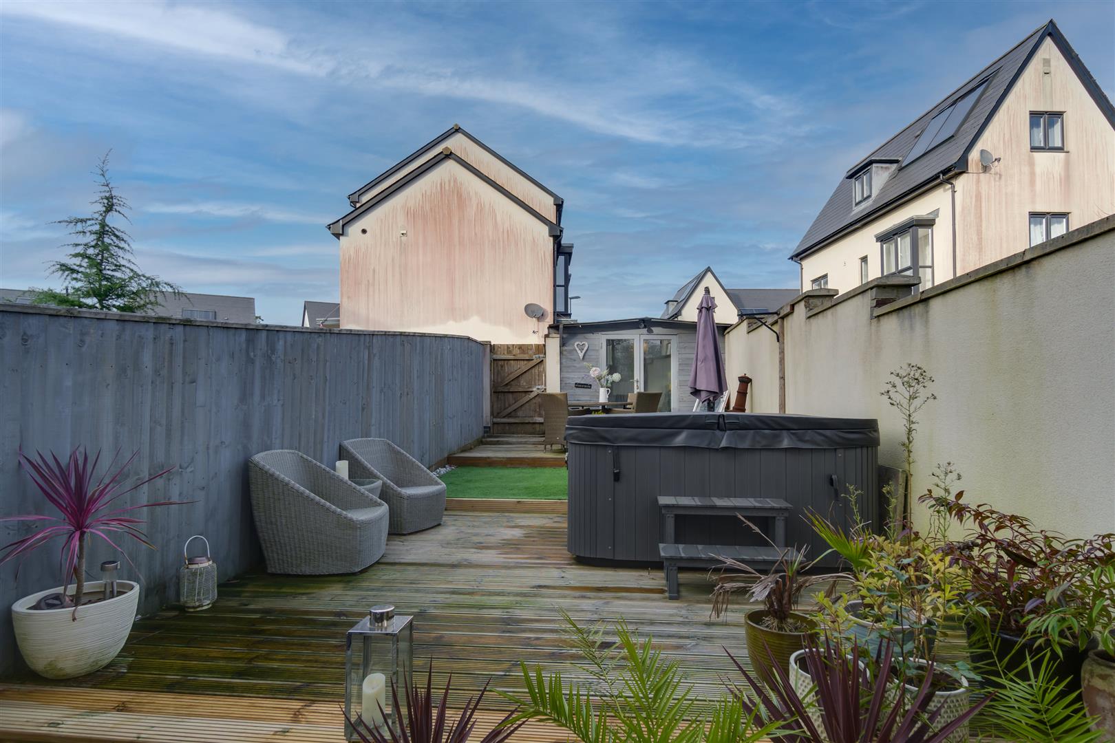 Airborne Drive, Derriford, Plymouth DC Lane