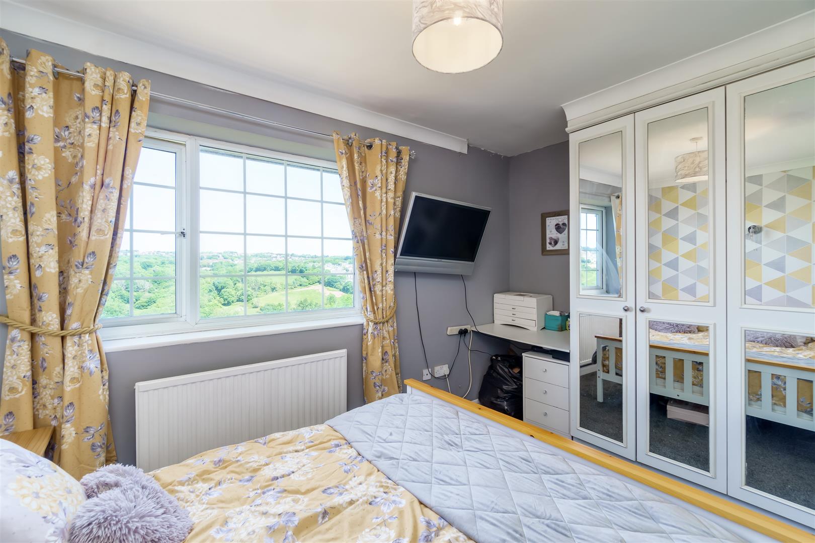 Austin Crescent, Plymouth DC Lane