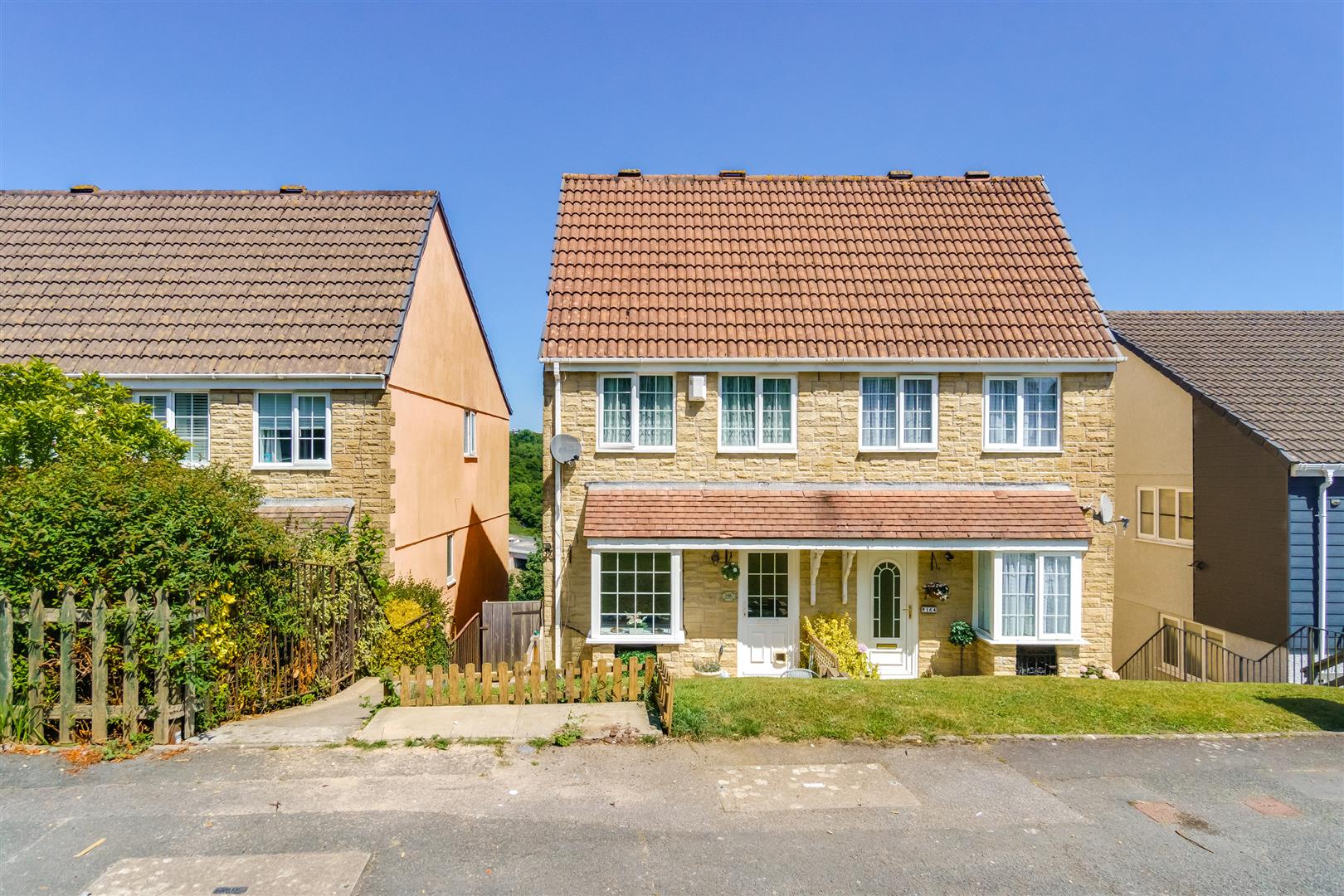 Austin Crescent, Plymouth DC Lane