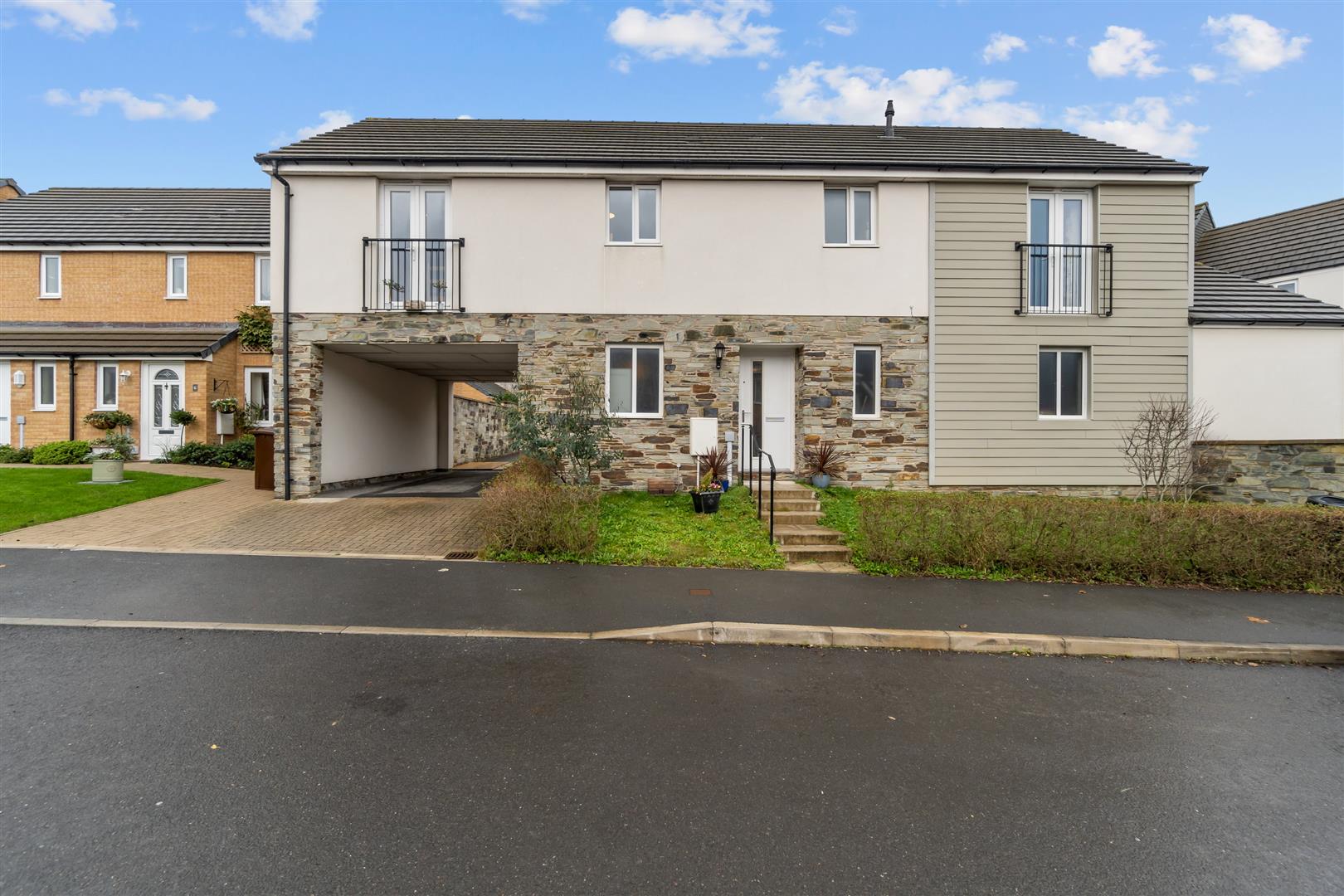 Bluebell Street, Derriford, Plymouth DC Lane