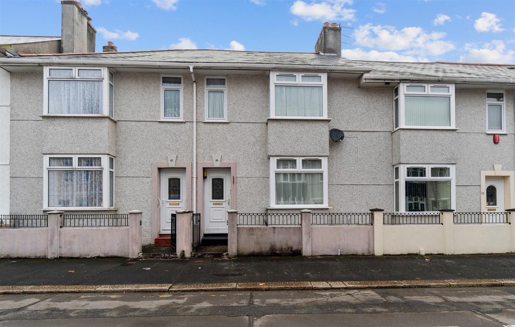 Mainstone Avenue, Plymouth DC Lane