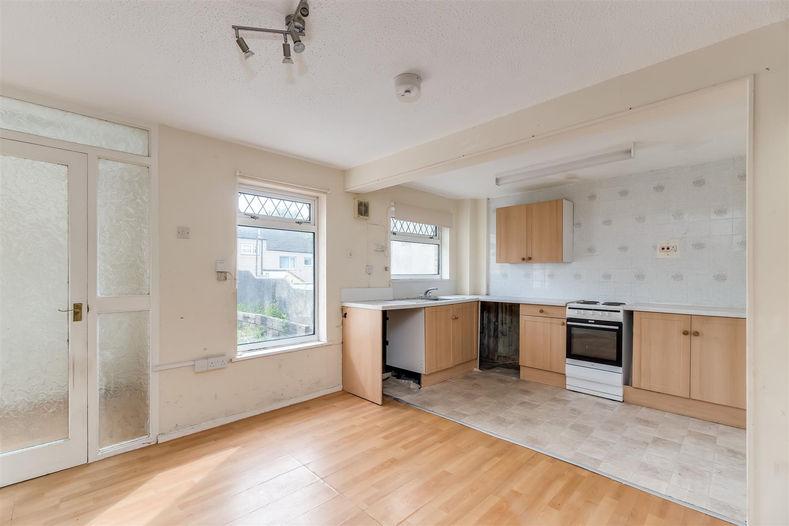 Northampton Close, Whitleigh, Plymouth DC Lane