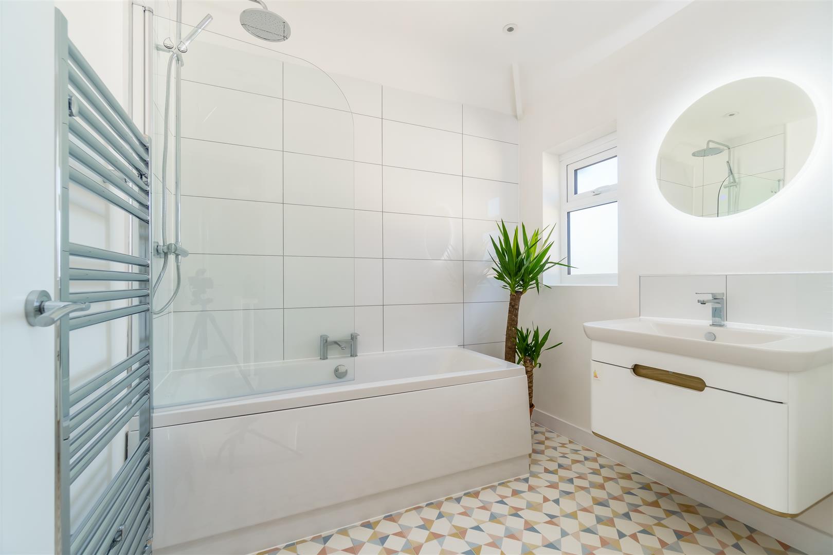 Severn Place, Plymouth DC Lane