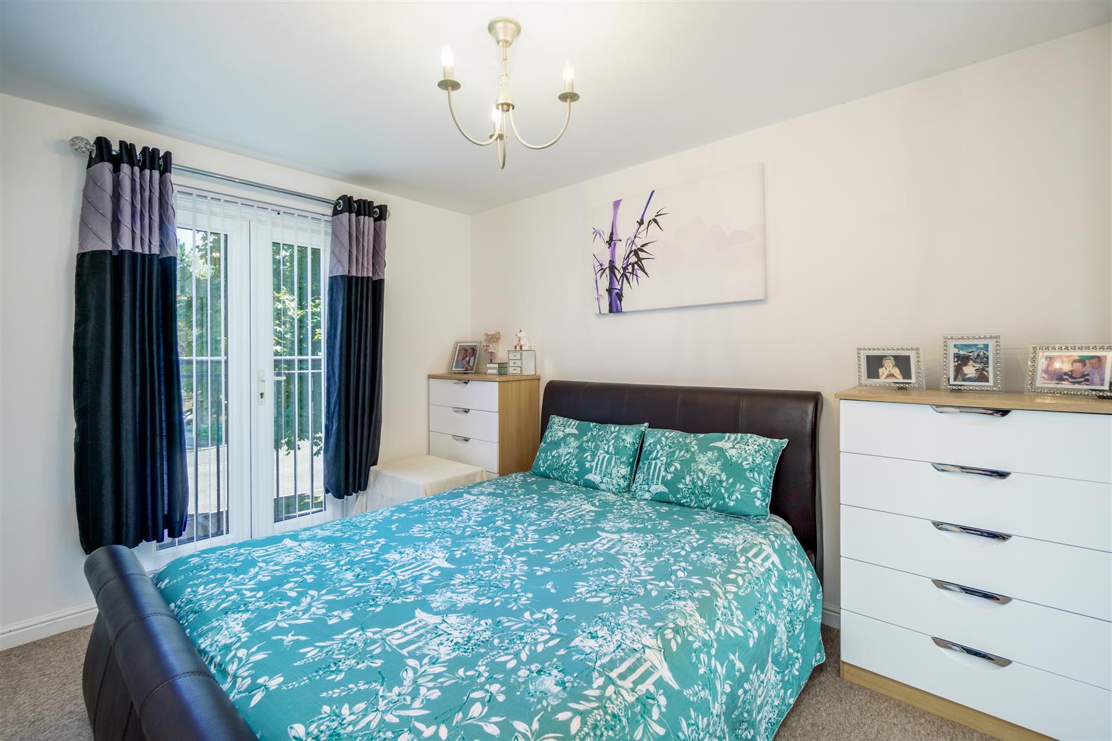 Tovey Crescent, Manadon, Plymouth DC Lane